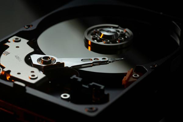 Perfect Homelab [A01] : Post-Installation - Sauvegarder son système Proxmox avec Sanoid et ZFS