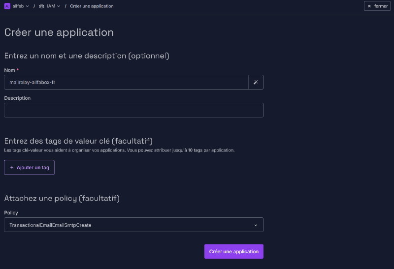 Formulaire de création d'application IAM avec la policy TransactionalEmailEmailSmtpCreate attachée